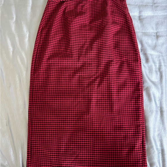 Zara Red and Black Plaid Midi Skirt - Picture 1 of 3